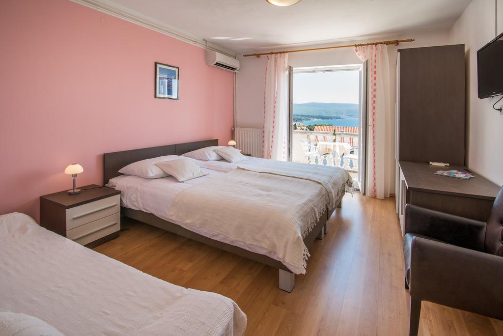 B&B Villa Ana Krk Town Eksteriør billede