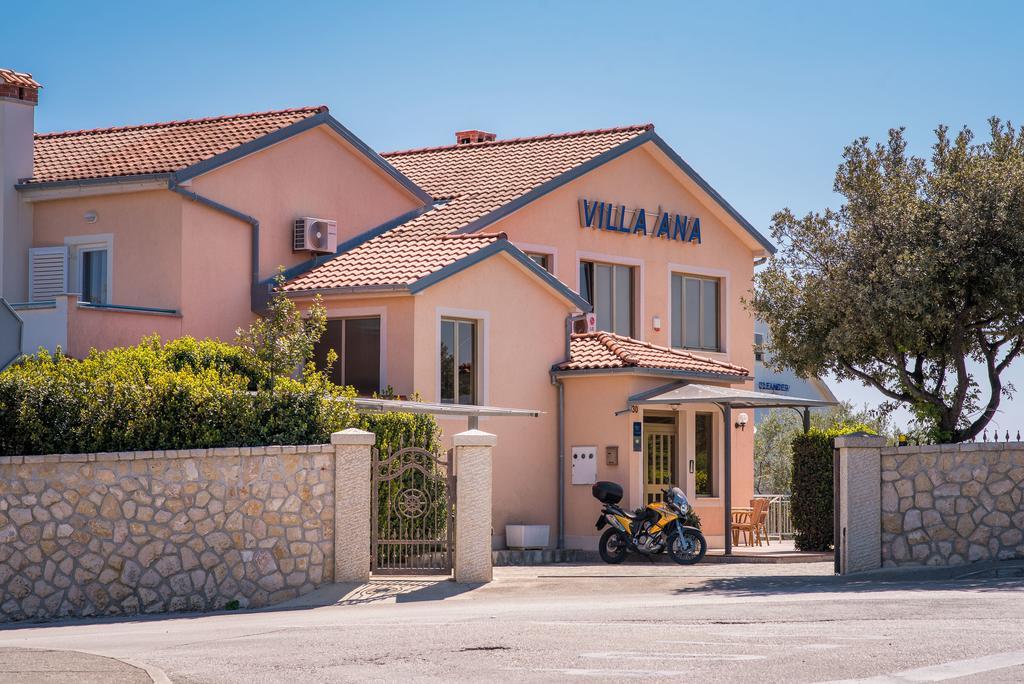 B&B Villa Ana Krk Town Eksteriør billede