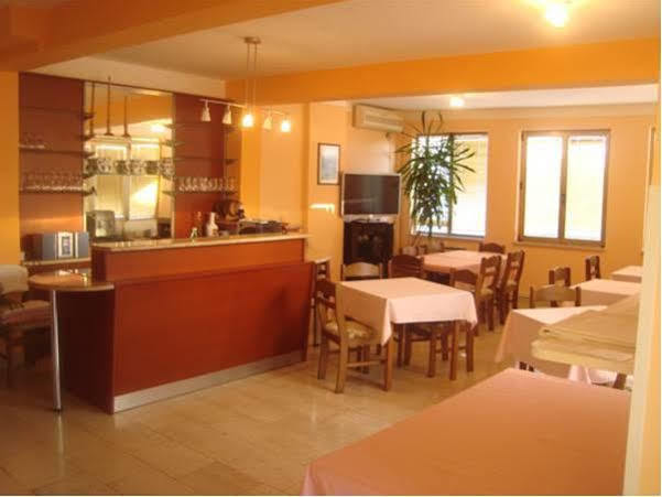 B&B Villa Ana Krk Town Eksteriør billede