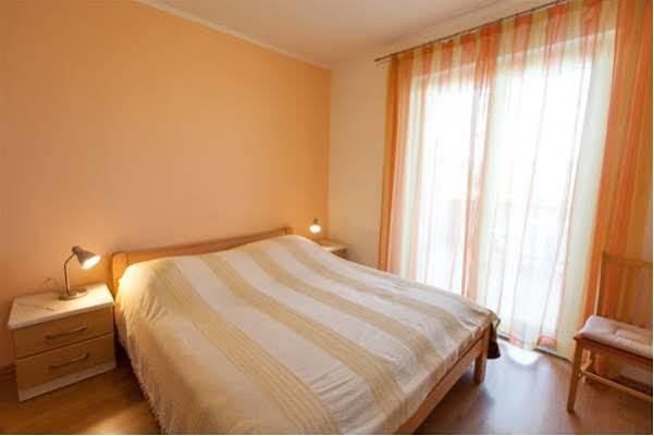 B&B Villa Ana Krk Town Eksteriør billede
