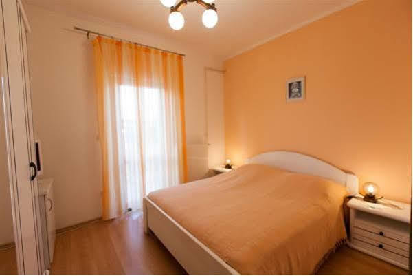 B&B Villa Ana Krk Town Eksteriør billede